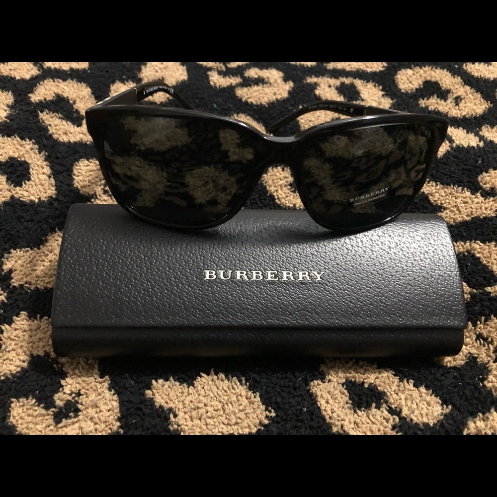 Burberry sunglasses